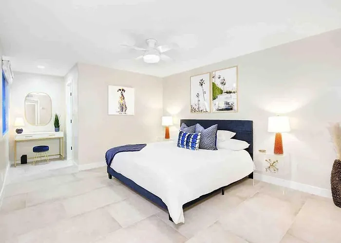 Beautiful 2 Bedroom Modern And Spacious Scottsdalecondo Scottsdale