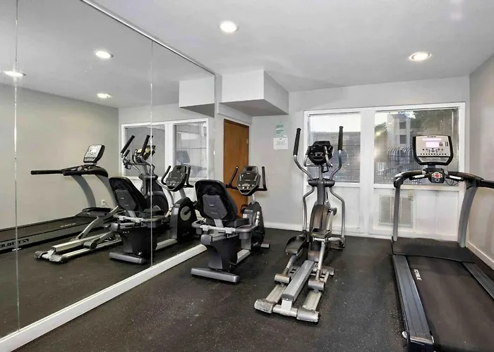 Beautiful 2 Bedroom Modern And Spacious Scottsdalecondo Scottsdale